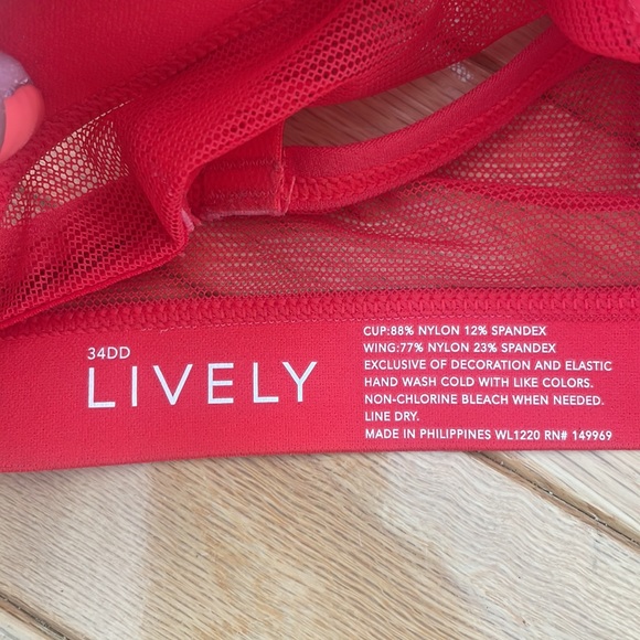 Lively red lace bra - Picture 6 of 6